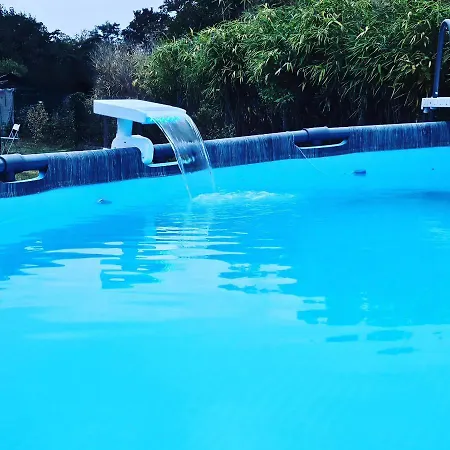 D Hotes Au Bonheur Du Gave Piscine Et Jacuzzi Lahontan